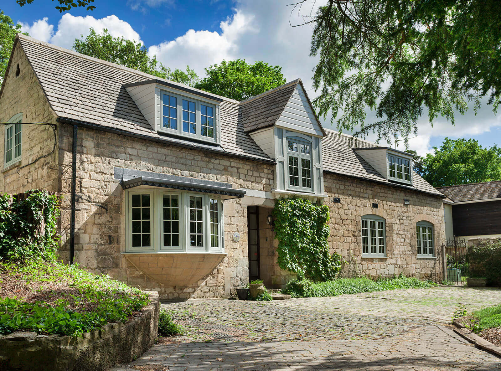 full house chartwell green reisdence 9 windows