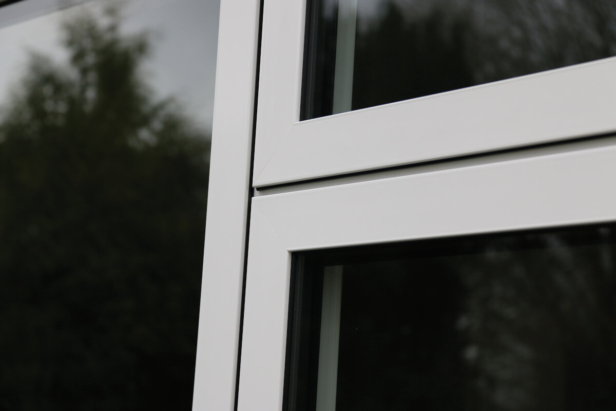 Raum slimline window close up